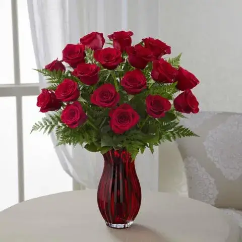 μπουκέτο με δεκαπέντε φρέσκα κόκκινα τριαντάφυλλα αθήνα online ανθοπωλείο deep desire delivery