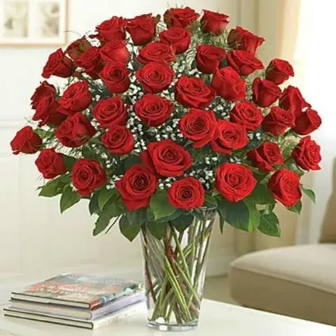 Buy 50 red roses luxury bouquet for same day delivery from Athens flower shop.